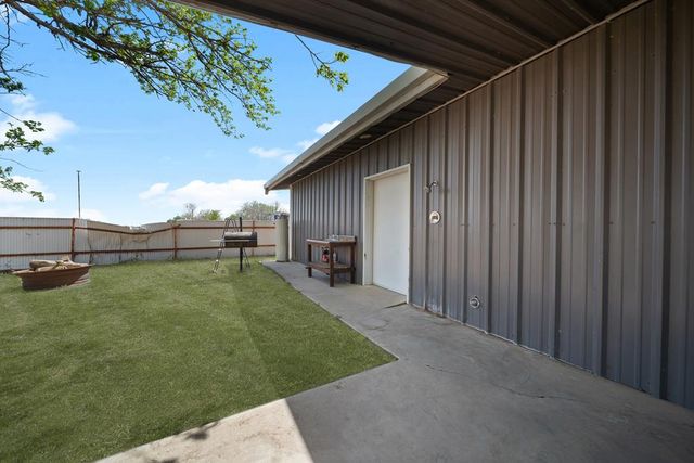 1228 LCR 248, Colorado City Lake, TX 79512