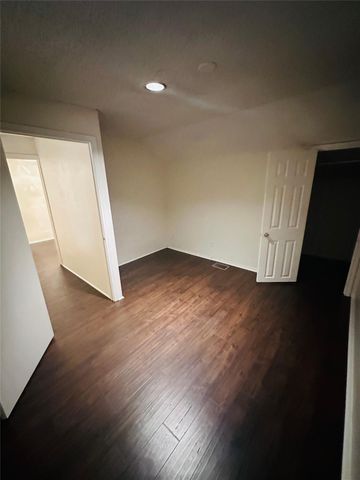 2401 Leon ST 307, Austin, TX 78705