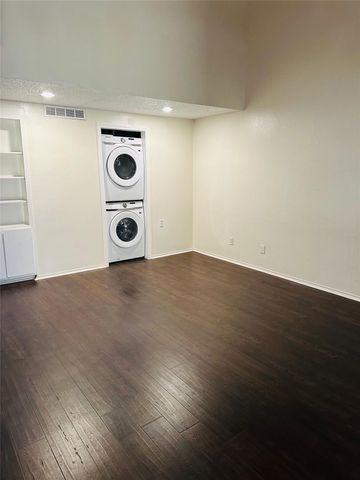 2401 Leon ST 307, Austin, TX 78705