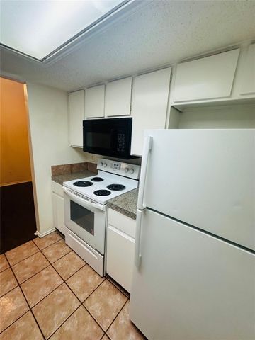 2401 Leon ST 307, Austin, TX 78705