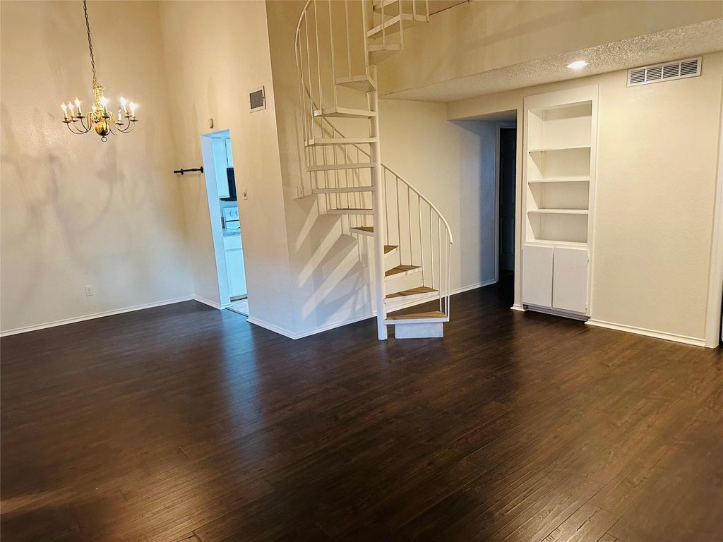 2401 Leon ST 307, Austin, TX 78705