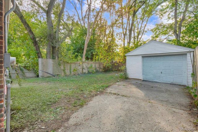 19355 Rutherford Street, Detroit, MI 48235