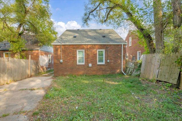 19355 Rutherford Street, Detroit, MI 48235