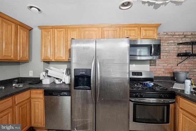 1927 E BALTIMORE ST, Baltimore, MD 21231