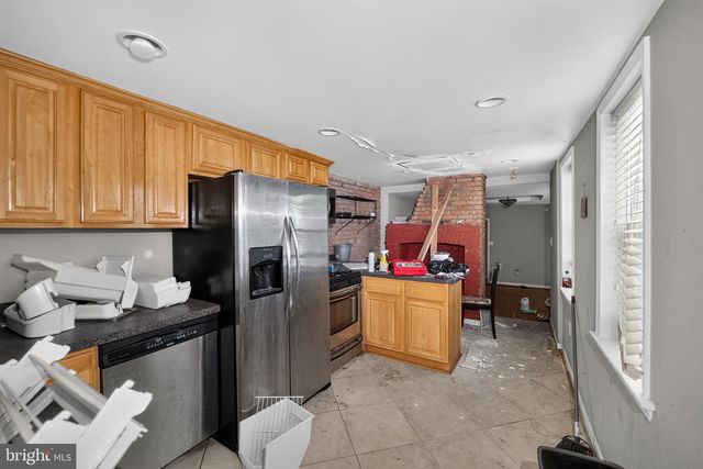1927 E BALTIMORE ST, Baltimore, MD 21231