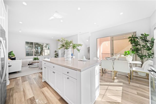 206 Milky, Irvine, CA 92618