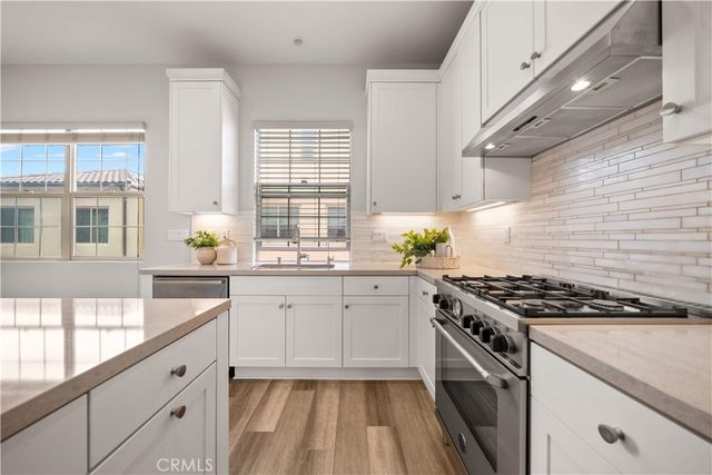 206 Milky, Irvine, CA 92618