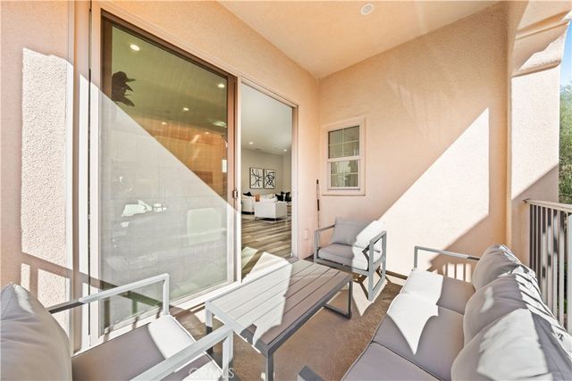 206 Milky, Irvine, CA 92618