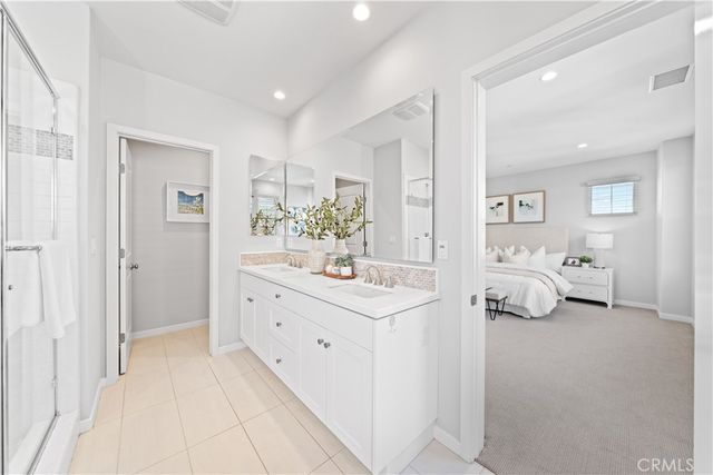 206 Milky, Irvine, CA 92618