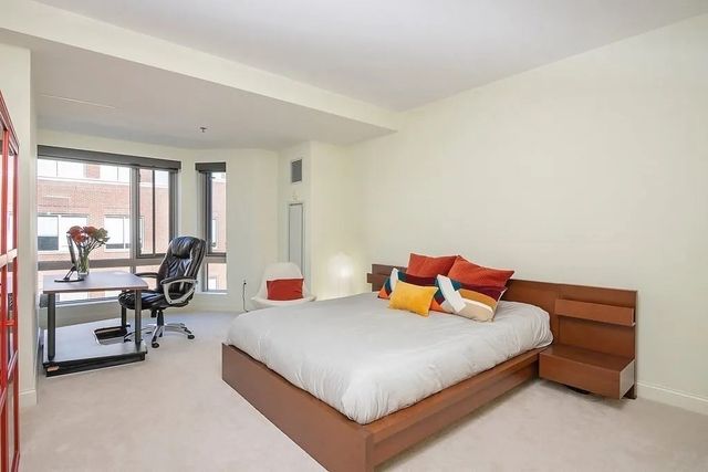 17 Otis St 503, Cambridge, MA 02141