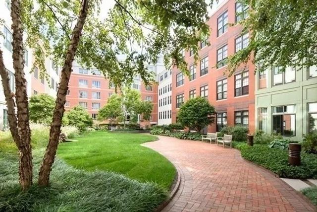17 Otis St 503, Cambridge, MA 02141
