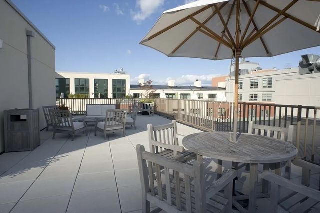 17 Otis St 503, Cambridge, MA 02141