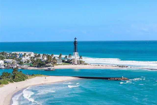 1903 Bay Dr, Pompano Beach, FL 33062