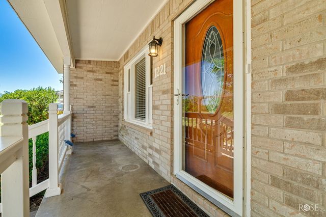 1221 Forest Park Avenue, San Angelo, TX 76901