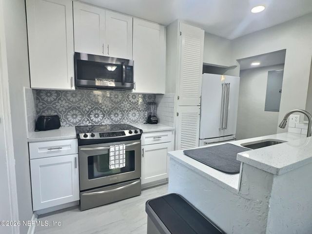 5244 SAN JUAN Avenue, Jacksonville, FL 32210