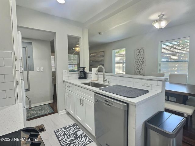 5244 SAN JUAN Avenue, Jacksonville, FL 32210