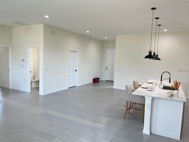 916 DOGWOOD CIRCLE, Sebring, FL 33876