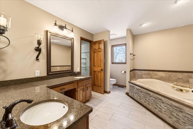 3825 E Devonshire Court, Bloomington, IN 47408