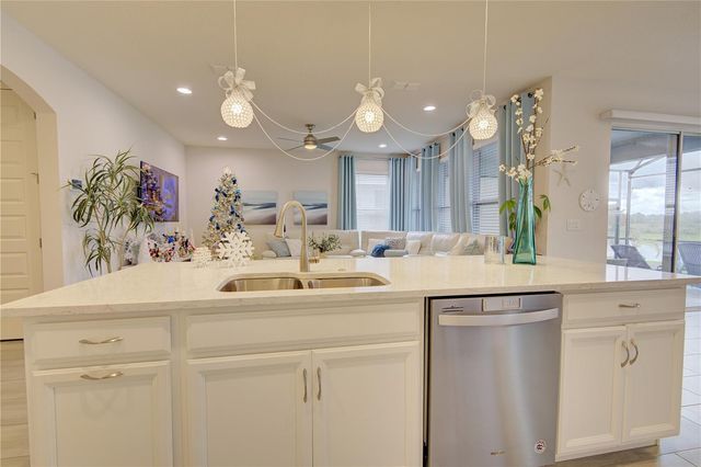 1132 WOOD DALE CIRCLE, Oviedo, FL 32765