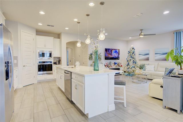 1132 WOOD DALE CIRCLE, Oviedo, FL 32765