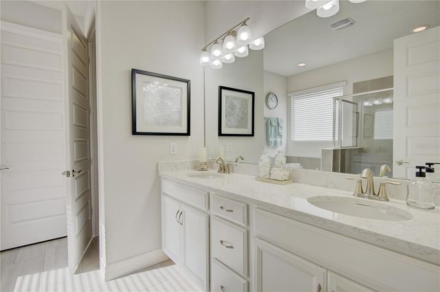 1132 WOOD DALE CIRCLE, Oviedo, FL 32765