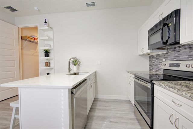 1132 WOOD DALE CIRCLE, Oviedo, FL 32765