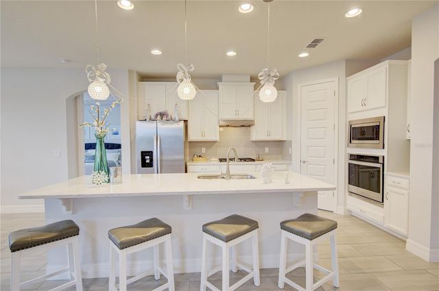 1132 WOOD DALE CIRCLE, Oviedo, FL 32765