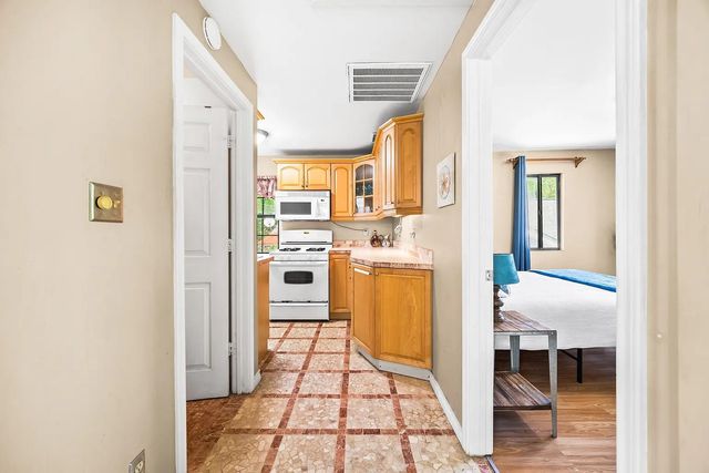 4812 Avenue G B, Austin, TX 78751