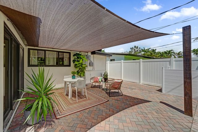 1424 NE 16TH Avenue, Fort Lauderdale, FL 33304