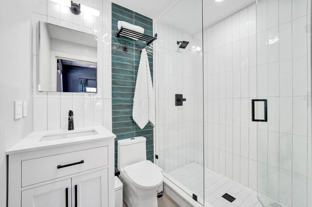 1424 NE 16TH Avenue, Fort Lauderdale, FL 33304