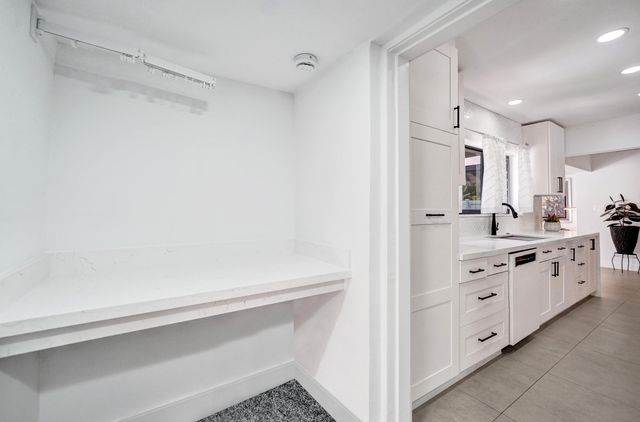 1424 NE 16TH Avenue, Fort Lauderdale, FL 33304