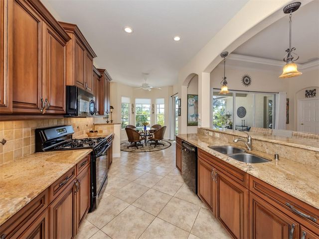 222 MARTELLAGO DRIVE, North Venice, FL 34275