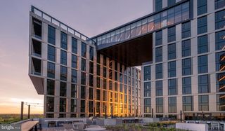 4710 ELM ST #2B-W-0404, Bethesda, MD 20814