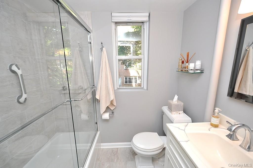 235 Garth Road E2E, Scarsdale, NY 10583 — photo 5