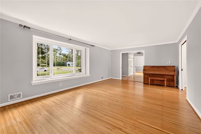 14 Pin Hook Lane, Pittsford, NY 14534