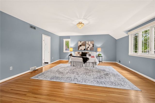 14 Pin Hook Lane, Pittsford, NY 14534