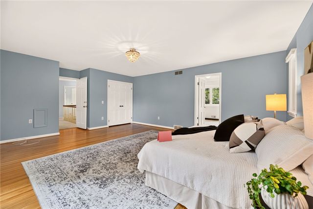 14 Pin Hook Lane, Pittsford, NY 14534