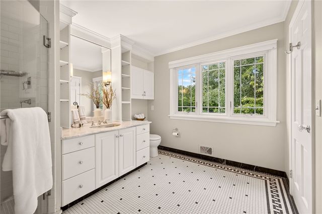 14 Pin Hook Lane, Pittsford, NY 14534