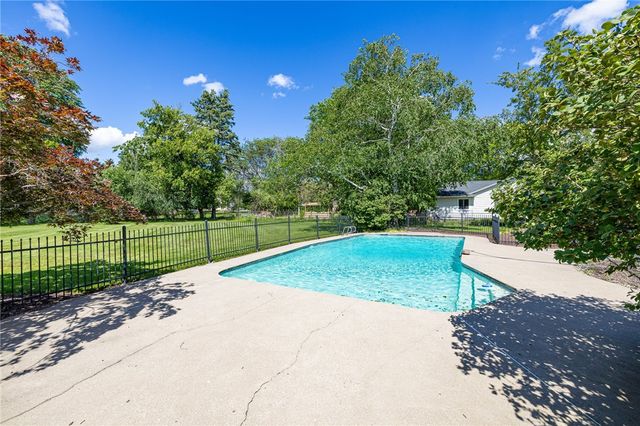 14 Pin Hook Lane, Pittsford, NY 14534