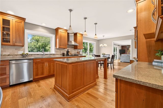 14 Pin Hook Lane, Pittsford, NY 14534