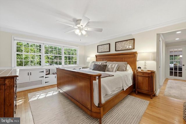 10 E RIDING DR, Cherry Hill, NJ 08003