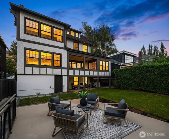 740 22nd Avenue E, Seattle, WA 98112