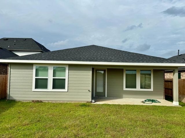 1631 Solana Drive, Fresno, TX 77545