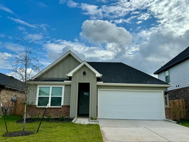 1631 Solana Drive, Fresno, TX 77545