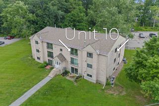 3 Brookside Dr Apt 10, Exeter, NH 03833
