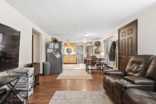 10907 E 17TH St, Spokane, WA 99206