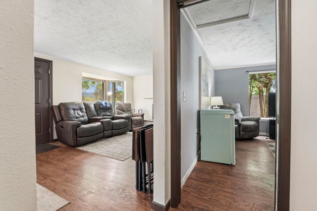 10907 E 17TH St, Spokane, WA 99206