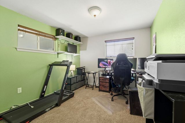 10907 E 17TH St, Spokane, WA 99206