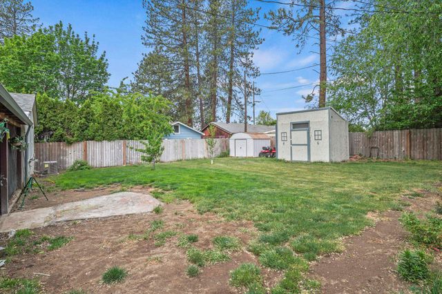 10907 E 17TH St, Spokane, WA 99206