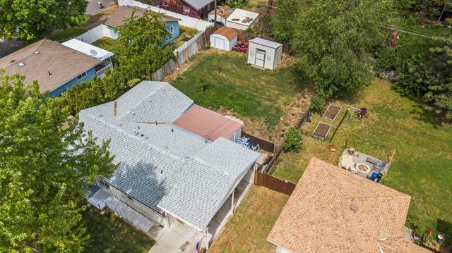 10907 E 17TH St, Spokane, WA 99206